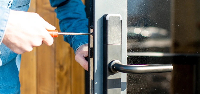 Aluminium Door Lock Replacement in Kendall West, Florida