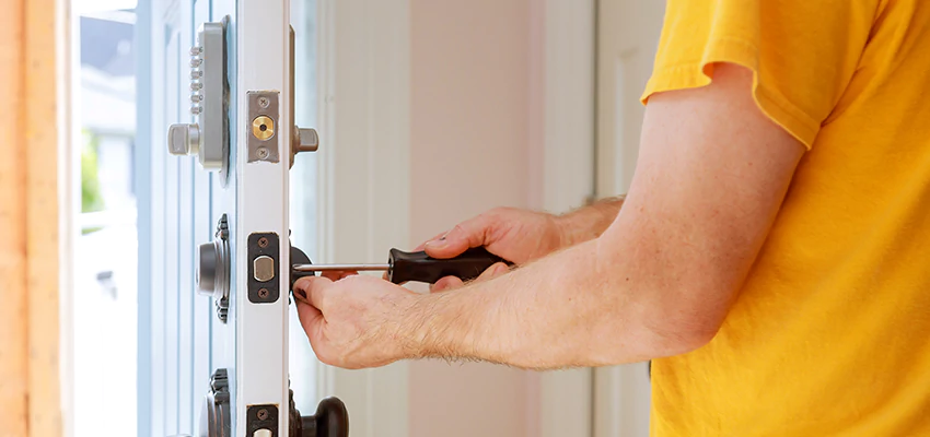 Eviction Locksmith For Key Fob Replacement Services in Kendall West, FL