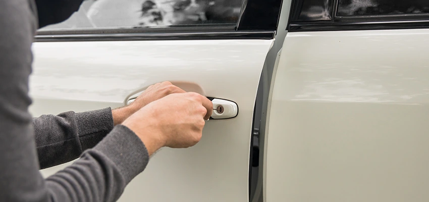 Unlock Car Door Service in Kendall West, FL